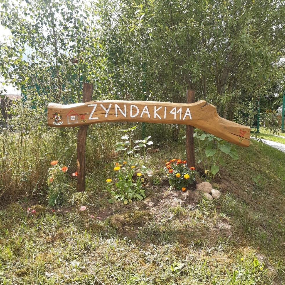 Domek W Kwiatach Zyndaki Esterno foto